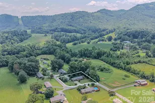 1169 Burkehurst Ave, Morganton, NC 28655 - Photo 1
