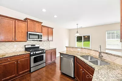 117 E Warfield Drive, Mooresville, NC 28115 - Photo 9