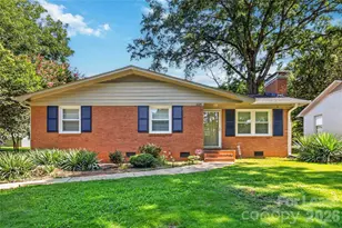 1634 Van Buren Ave, Charlotte, NC 28216 - Photo 1