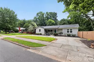 1016 Dresden Dr W, Charlotte, NC 28205 - Photo 31