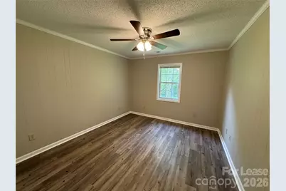 313 E Washington Avenue #B, Bessemer City, NC 28016 - Photo 9