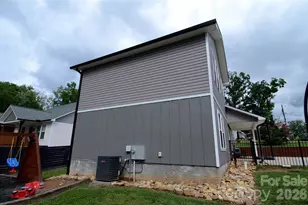 130 Bostic St, Marion, NC 28752 - Photo 5