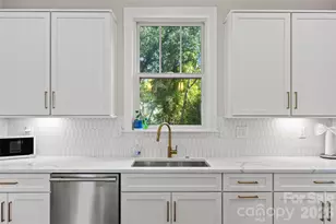 1429 Belle Terre Ave, Charlotte, NC 28205 - Photo 13