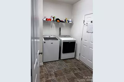 11132 Damson Plum Lane, Charlotte, NC 28215 - Photo 17
