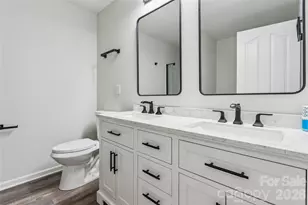 7305 Larwill Ln, Charlotte, NC 28216 - Photo 29