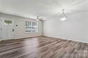 7305 Larwill Ln, Charlotte, NC 28216 - Photo 9