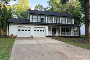 2512 Crescent Knoll Dr, Matthews, NC 28105 - Photo 1