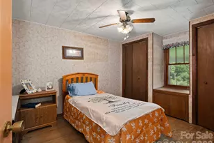46 Trevor Ct, Clyde, NC 28721 - Photo 5