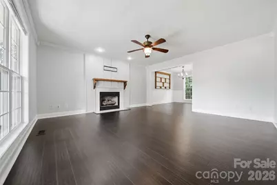 4857 32nd Street Lane NE, Hickory, NC 28601 - Photo 5