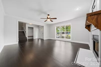 4857 32nd Street Lane NE, Hickory, NC 28601 - Photo 7