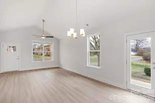 1107 Burke St, Monroe, NC 28110 - Photo 11
