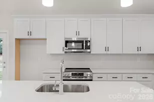 1107 Burke St, Monroe, NC 28110 - Photo 13