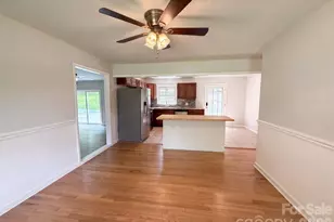 529 Timberlane Dr, Mount Holly, NC 28120 - Photo 9