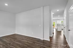 126 Ashelyn Pk Dr, Fletcher, NC 28732 - Photo 11