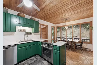 900 Mountain Cove Road, Waynesville, NC 28786 - Photo 17