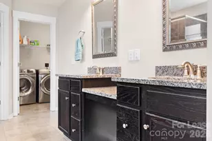 10008 Michael Crossing Dr, Charlotte, NC 28213 - Photo 7