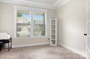 10008 Michael Crossing Dr, Charlotte, NC 28213 - Photo 3