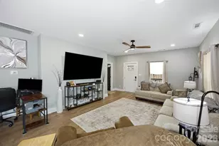 112 Pine St, Shelby, NC 28152 - Photo 9