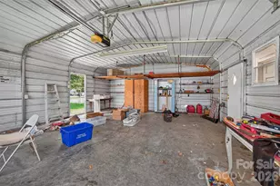 165 34th St NW, Hickory, NC 28601 - Photo 33