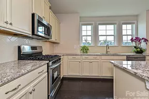 7827 Reunion Row Dr, Charlotte, NC 28277 - Photo 11