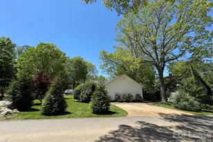 3B Fielding St, Asheville, NC 28803 - Photo 3