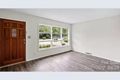 634 Kentbrook Drive, Charlotte, NC 28213 - Photo 5