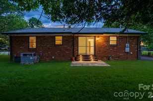 634 Kentbrook Dr, Charlotte, NC 28213 - Photo 29