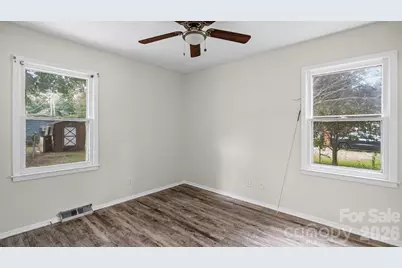 634 Kentbrook Drive, Charlotte, NC 28213 - Photo 15