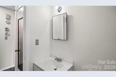 634 Kentbrook Drive, Charlotte, NC 28213 - Photo 17