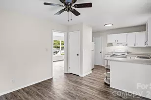 634 Kentbrook Dr, Charlotte, NC 28213 - Photo 19