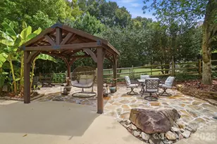 10427 Hadleigh Pl, Charlotte, NC 28210 - Photo 39