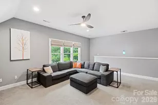 10427 Hadleigh Pl, Charlotte, NC 28210 - Photo 17