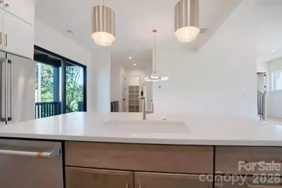 428 Dover Avenue, Charlotte, NC 28209 - Photo 17