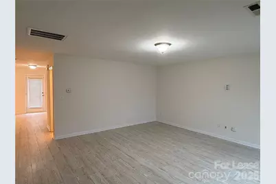 4820 Lynn Lee Circle, Charlotte, NC 28269 - Photo 3