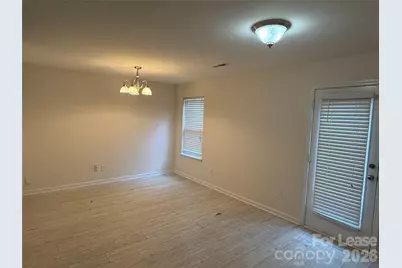 4820 Lynn Lee Circle, Charlotte, NC 28269 - Photo 5