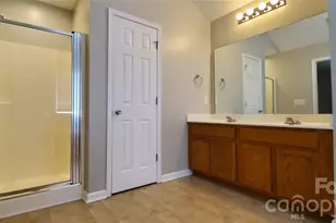 1619 Doverhill Pl Pl, Charlotte, NC 28262 - Photo 15