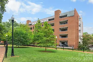 224 N Poplar St, Charlotte, NC 28202 - Photo 27