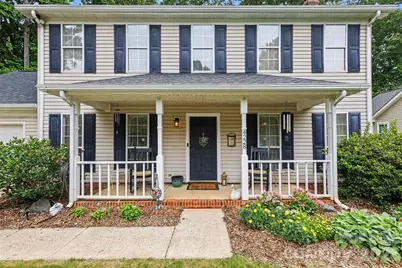 4228 Huntmeadow Drive, Charlotte, NC 28269 - Photo 3