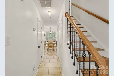 4228 Huntmeadow Drive, Charlotte, NC 28269 - Photo 7