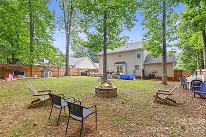 4228 Huntmeadow Drive, Charlotte, NC 28269 - Photo 29