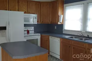 1905 Crestmont Ave, Kannapolis, NC 28081 - Photo 5