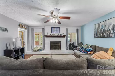 40 Sycamore Circle, Hendersonville, NC 28791 - Photo 5