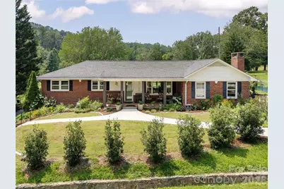 525 Carson Drive, Hendersonville, NC 28791 - Photo 3