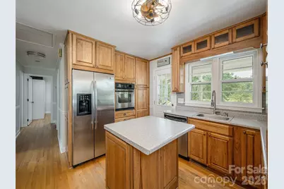525 Carson Drive, Hendersonville, NC 28791 - Photo 13