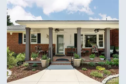 525 Carson Drive, Hendersonville, NC 28791 - Photo 5