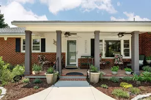 525 Carson Dr, Hendersonville, NC 28791 - Photo 5