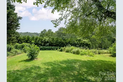 525 Carson Drive, Hendersonville, NC 28791 - Photo 29