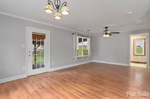 151 Meadow St, Waynesville, NC 28786 - Photo 9