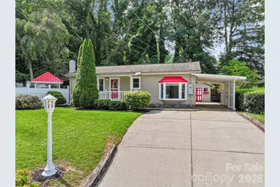 151 Meadow Street, Waynesville, NC 28786 - Photo 1