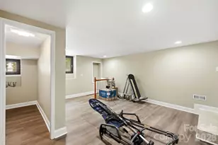 223 Millwood Ln, Charlotte, NC 28270 - Photo 29